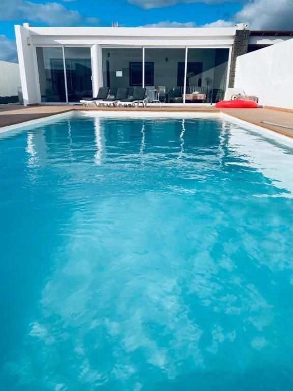 Villa Baroli Amplia Piscina Privada Climatizada Playa Blanca  Esterno foto