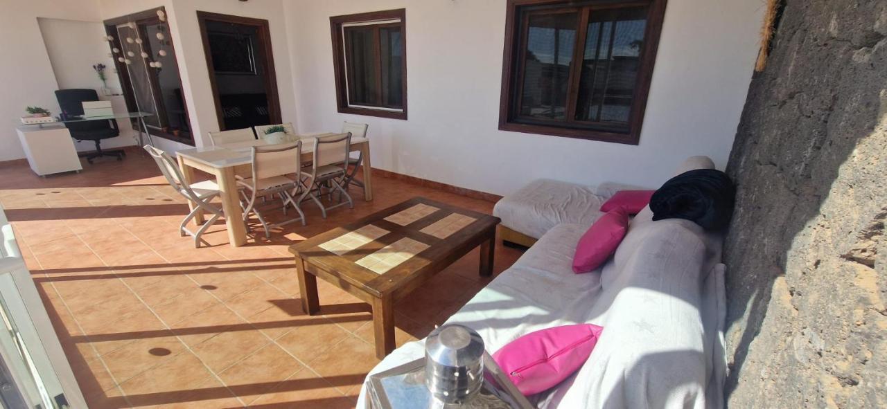 Villa Baroli Amplia Piscina Privada Climatizada Playa Blanca  Esterno foto